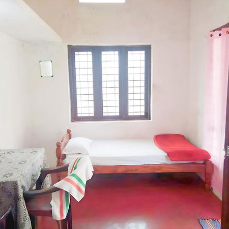 Thachattu Homestay Vaikom Exterior photo