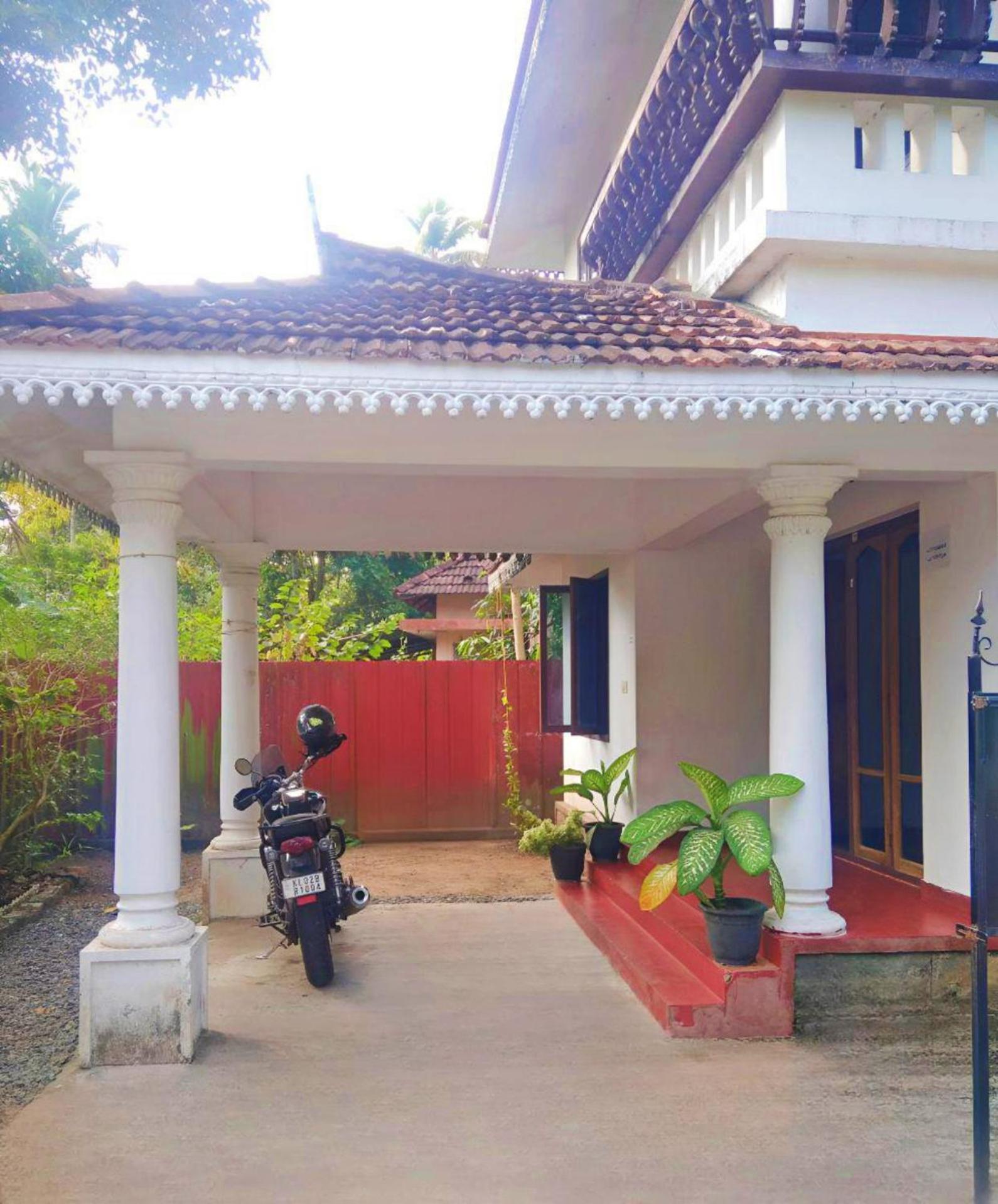 Thachattu Homestay Vaikom Exterior photo